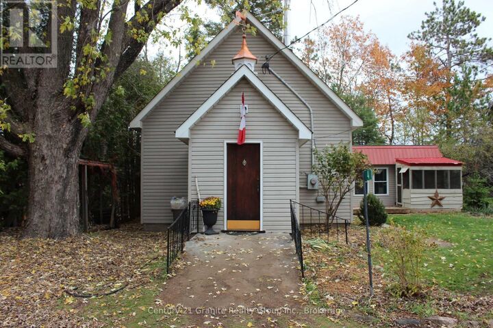 4 Dickson Street  Kawartha Lakes (Kinmount) ON K0M 2A0 photo