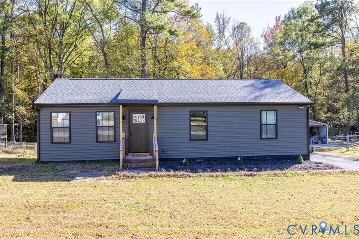 Property Photo:  8911 Huntingcreek Terrace  VA 23237