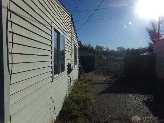 Property Photo:  686 S Riverview Avenue  OH 45342 