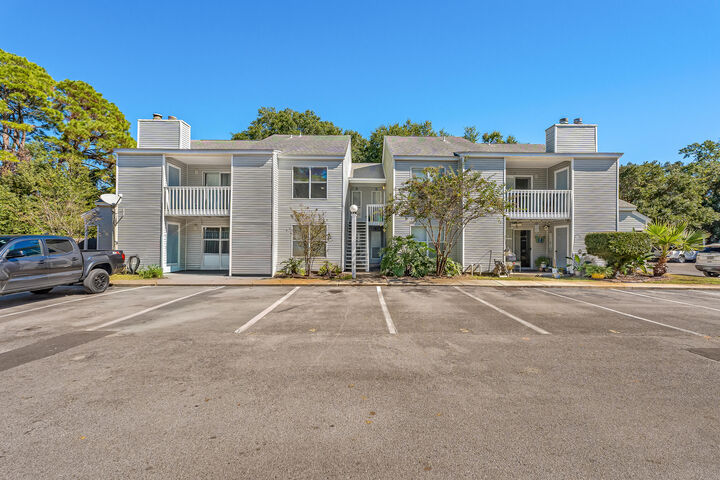 Property Photo:  31 SE Park Circle 3  FL 32548
