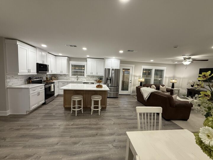 Property Photo:  333 Woodland Avenue  FL 32569