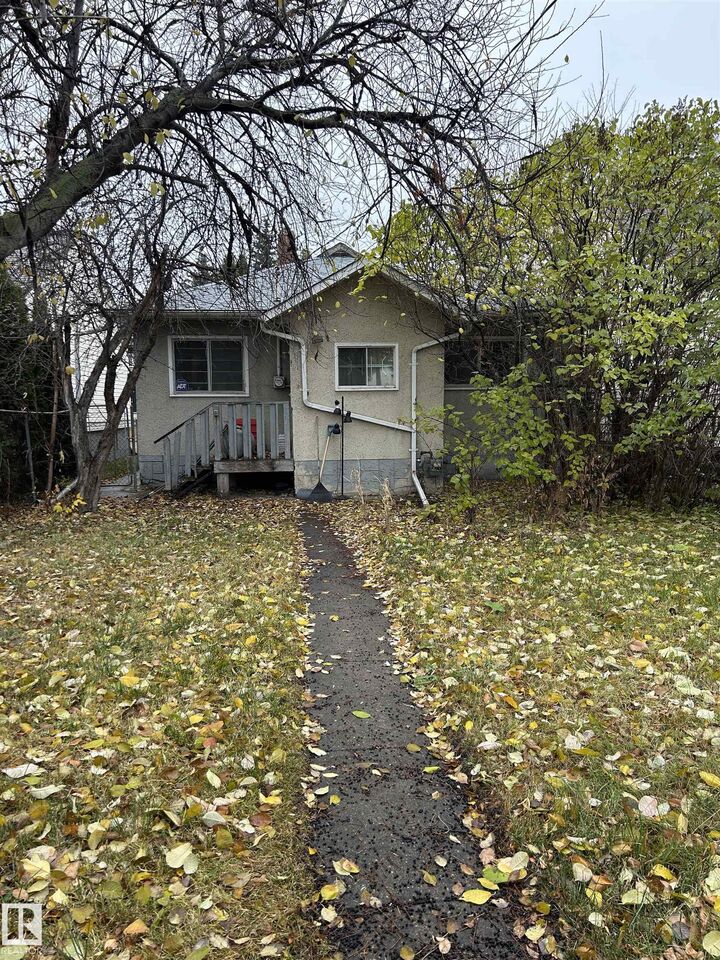 Property Photo:  11525 101 Street NW  AB T5G 2B2