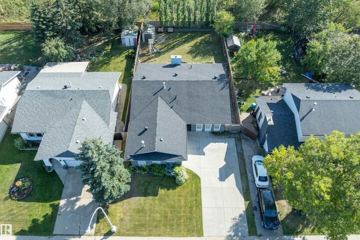 Property Photo:  18211 80 Avenue NW  AB T5T 0V3 