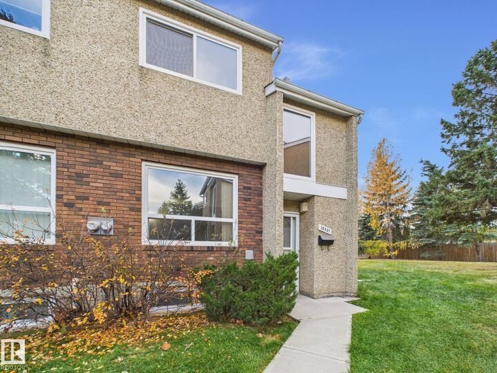 18337 93 Avenue NW  Edmonton AB T5T 1V2 photo