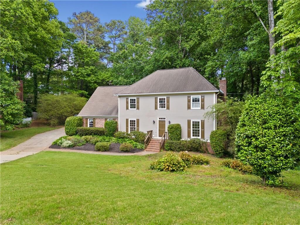 Property Photo:  1864 Gloucester Court  GA 30078