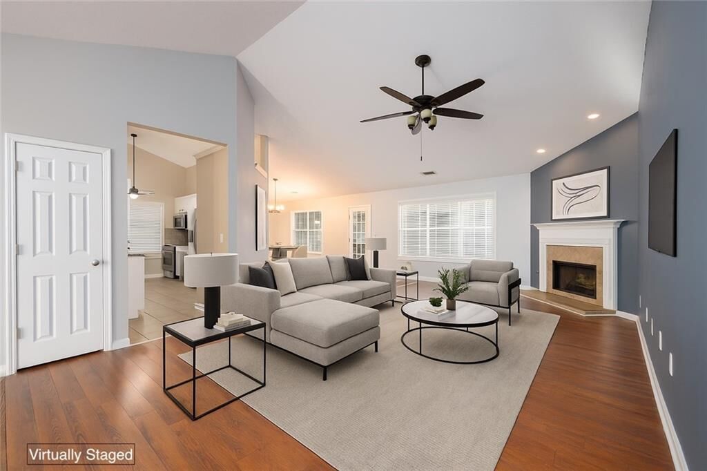 Property Photo:  1001 Autumn Glen Court  GA 30019 