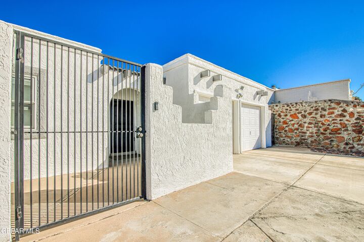 Property Photo:  5617 Beth View Drive  TX 79932