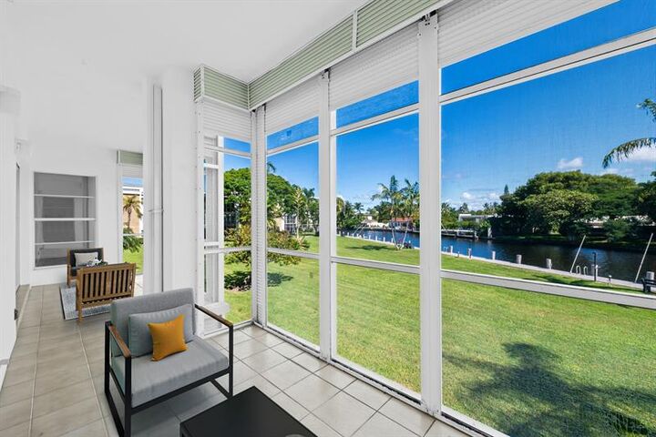 Property Photo: 2970 NE 16th Ave 214 FL 33334