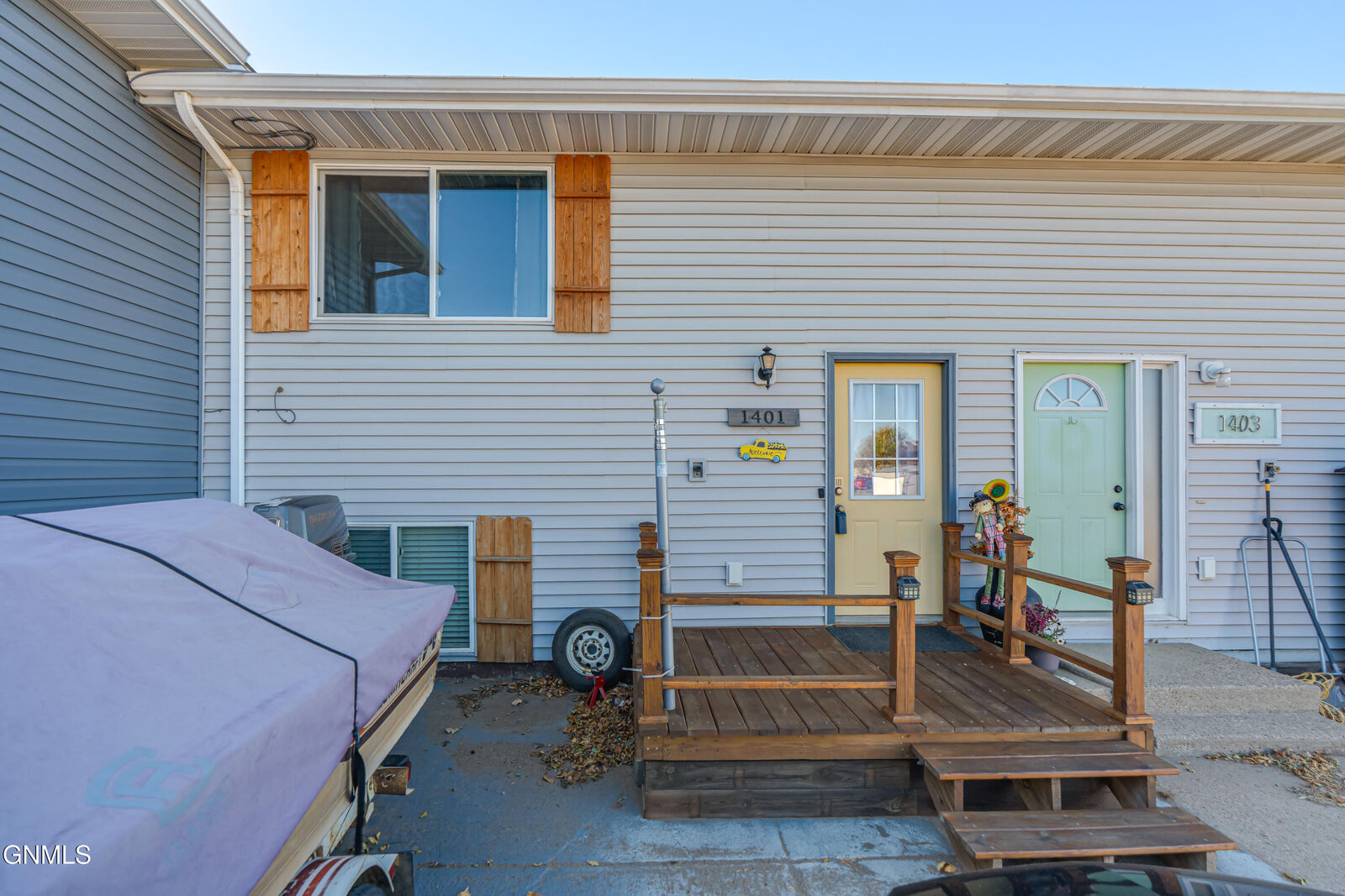 Property Photo:  1401 Collins Avenue  ND 58554