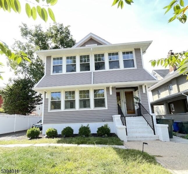 Property Photo:  11 W Gouverneur Ave  NJ 07070