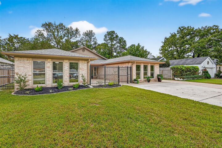 Property Photo: 13510 Cedar Point Drive TX 77429