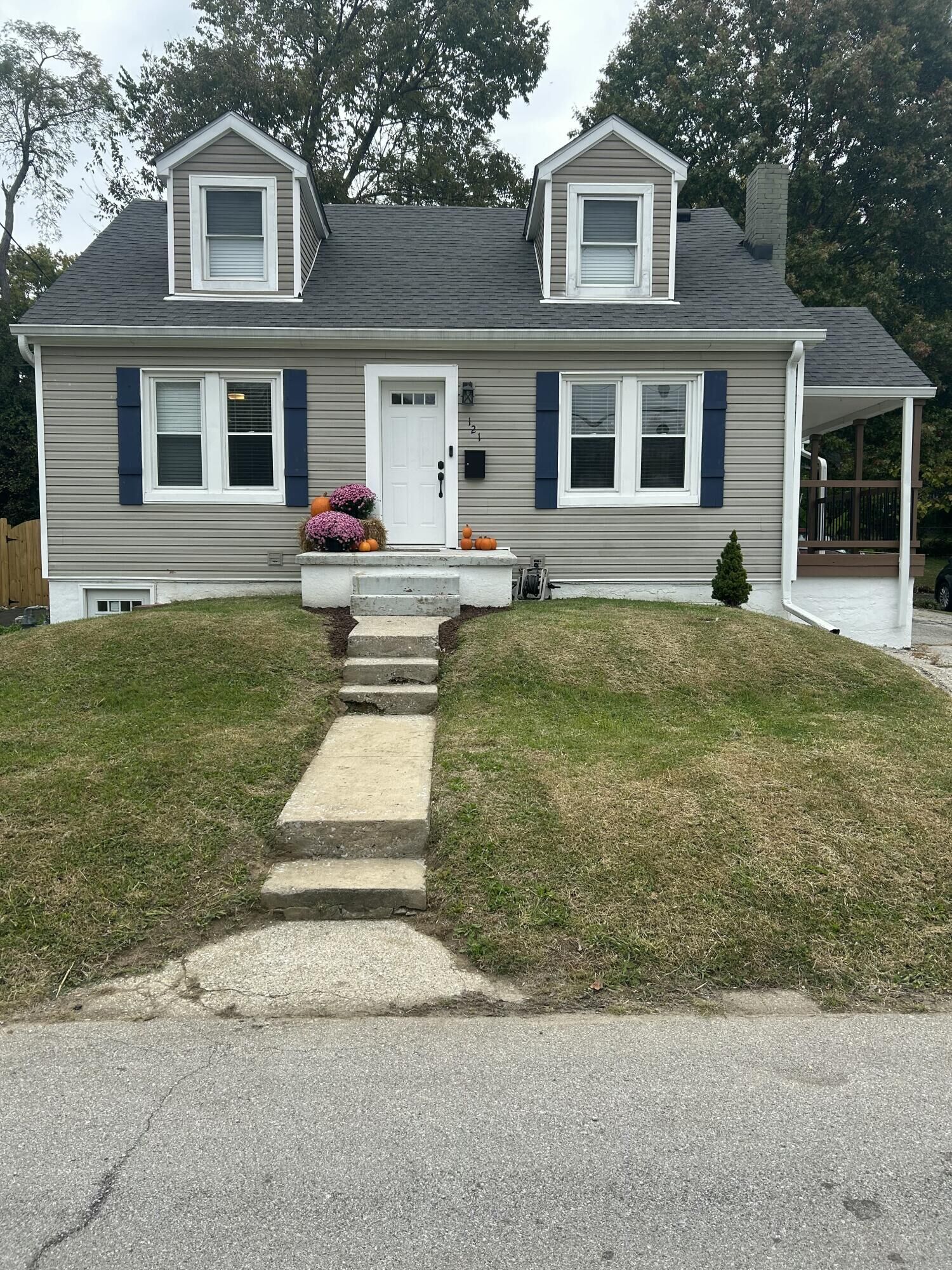 Property Photo:  121 Elizabeth Street  KY 40601