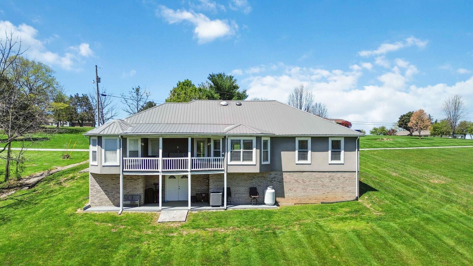 Property Photo:  337 Solar Drive  KY 40456 