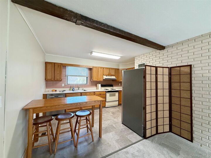 Property Photo:  1063 Violet Avenue  NY 12538