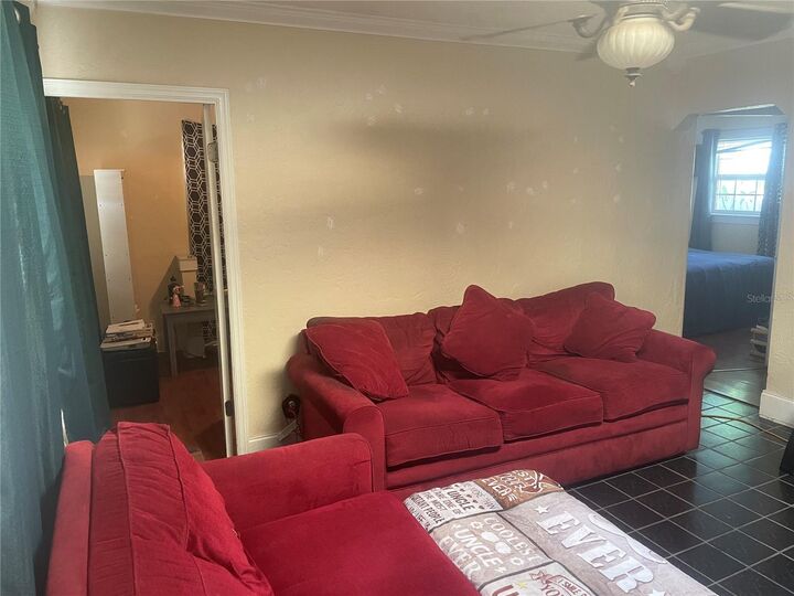 Property Photo: 2133 43rd Avenue N FL 33714