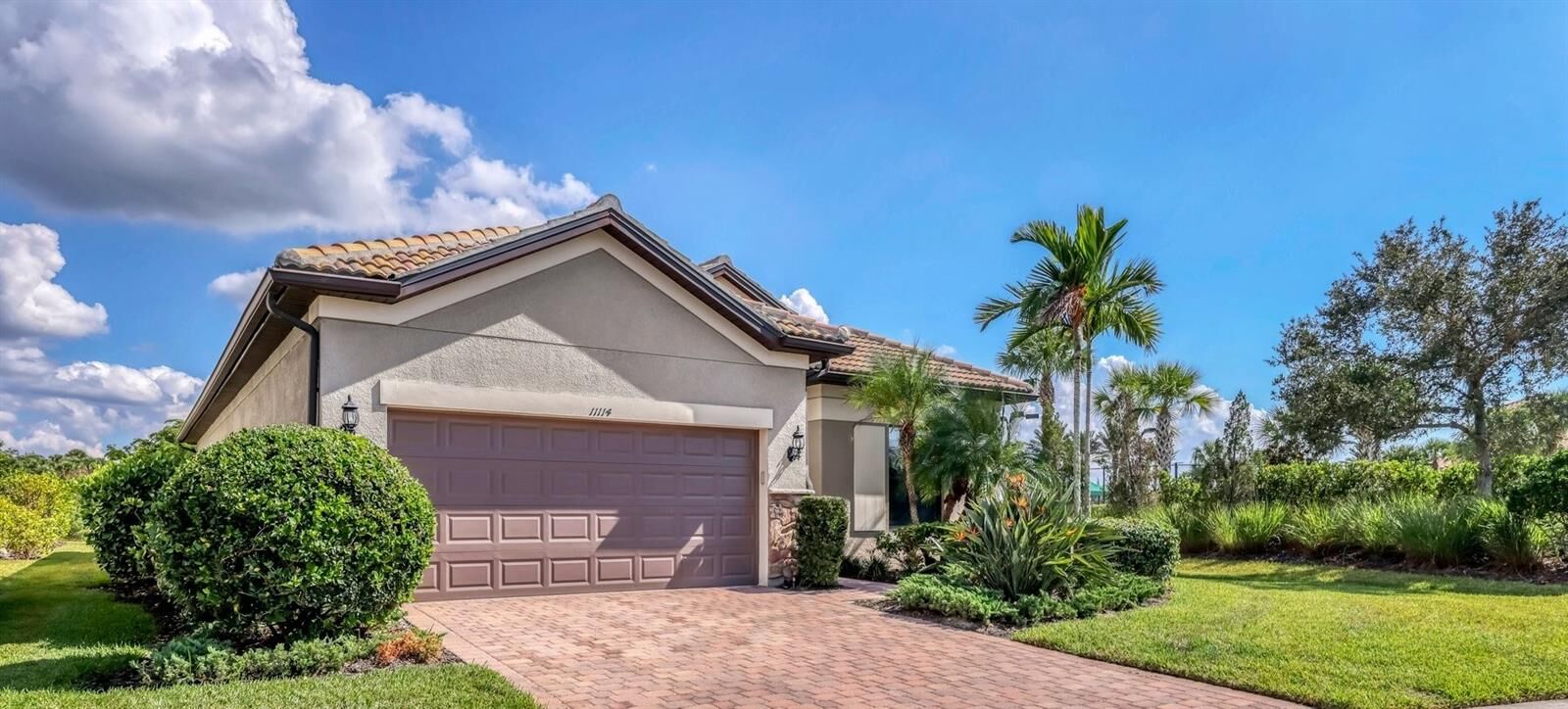 Property Photo:  11114 Sandhill Preserve Drive  FL 34238 