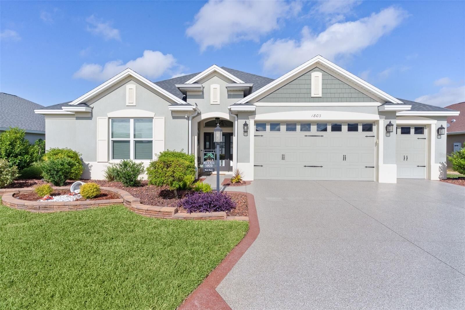 Property Photo:  1803 Zientara Loop  FL 32163