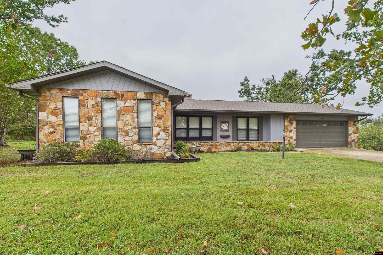 Property Photo: 281 Sunrise Heights Circle AR 72653