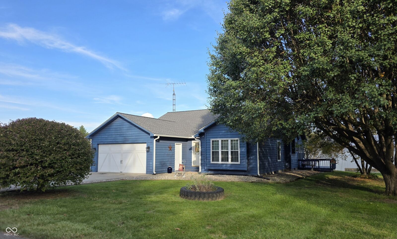 Property Photo:  904 N Hamilton Drive  IN 47240 