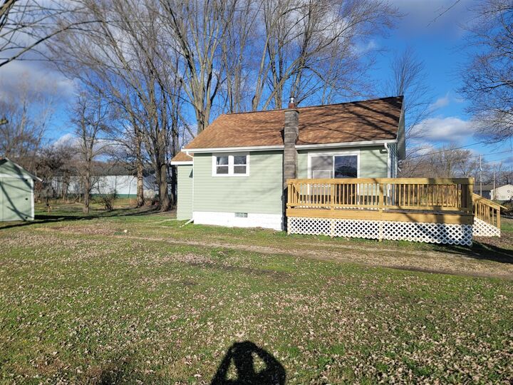 Property Photo:  1014 Foster Avenue  MI 49048-3345