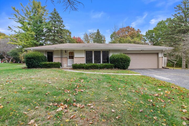 3845 Lakeview Dr  Mount Pleasant WI 53403 photo