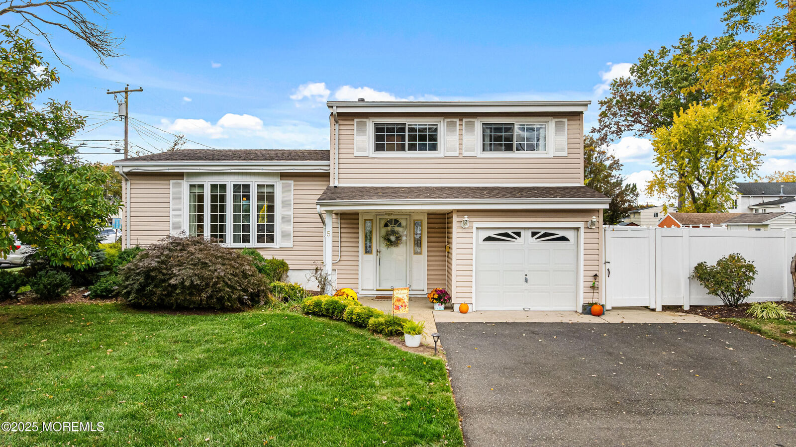 Property Photo:  5 Grace Drive  NJ 08857
