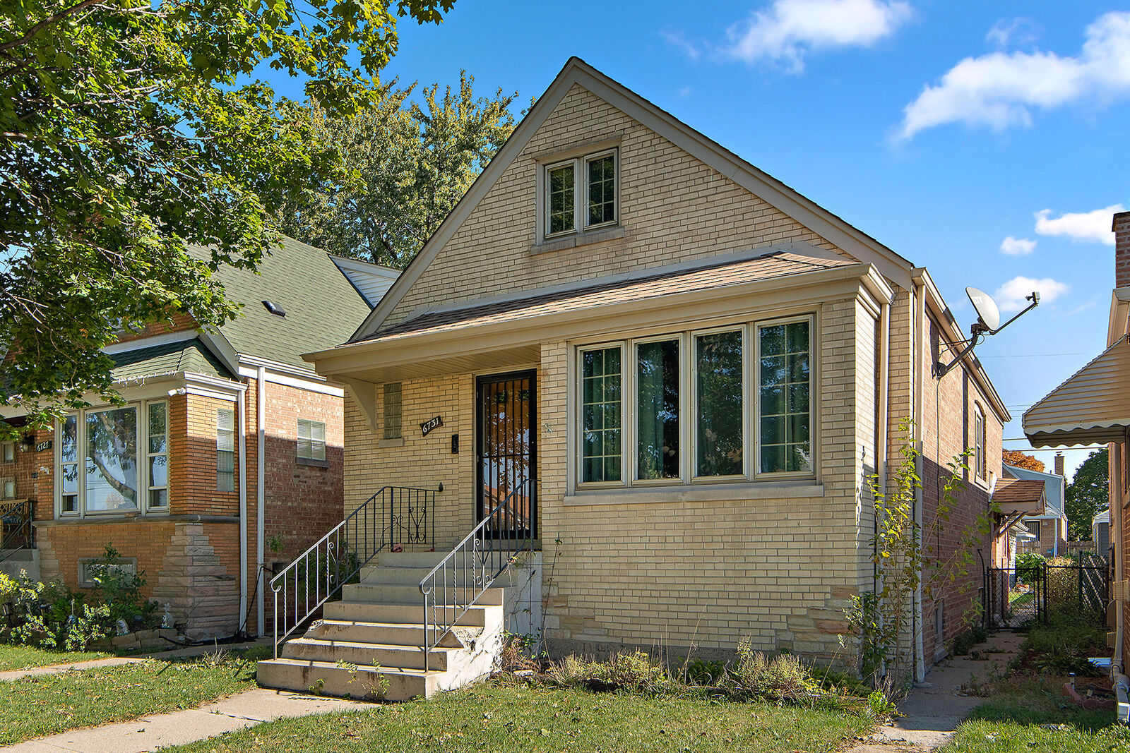 Property Photo:  6731 S Kolin Avenue  IL 60629