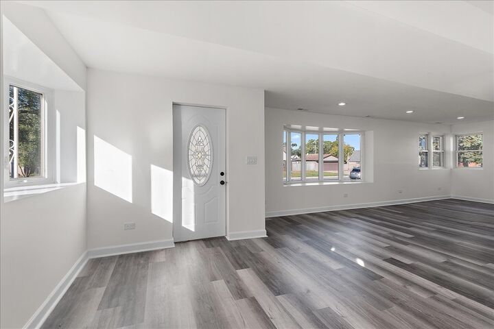 Property Photo: 8323 Melvina Avenue IL 60459