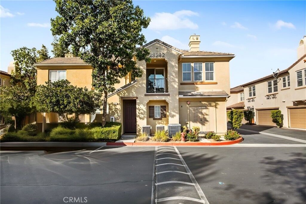 Property Photo: 28282 Socorro Street 100 CA 92563