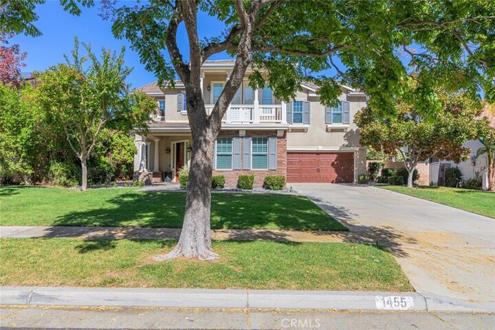 Property Photo:  1455 Deer Hollow  CA 92882 