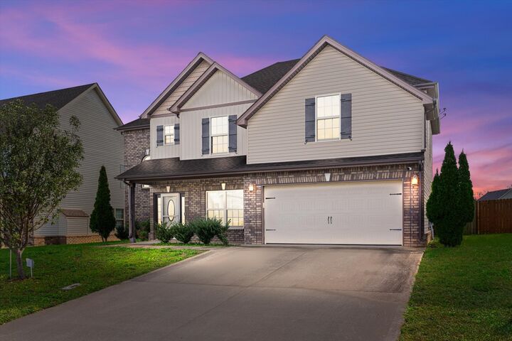 Property Photo: 1265 Winterset Dr TN 37040