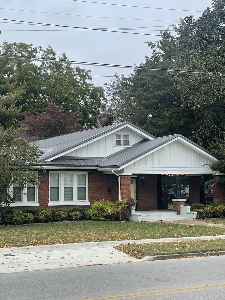 409 N Military Ave N  Lawrenceburg TN 38464 photo