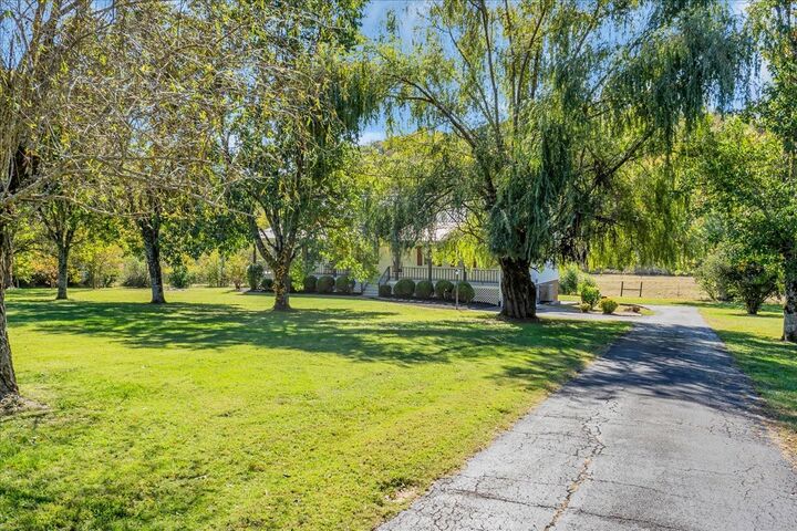 Property Photo: 487 County Line Rd TN 37352