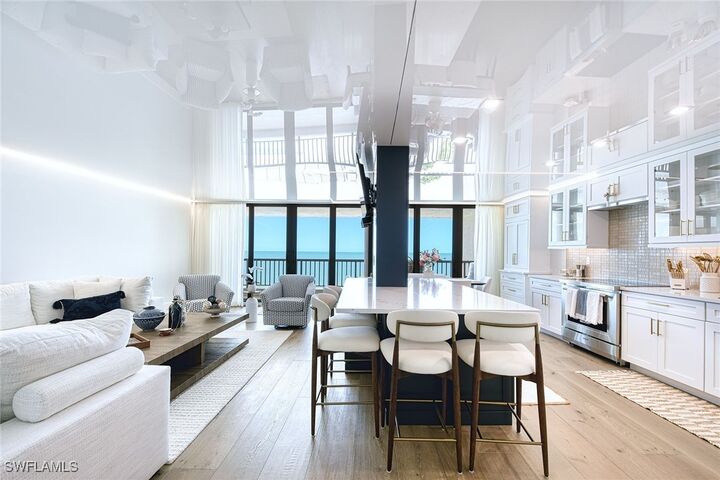 Property Photo:  2389 Gulf Shore Boulevard N 302  FL 34103 