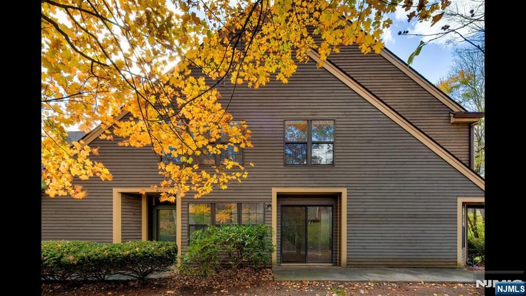 Property Photo:  21 Plymouth Alley F  NJ 07480