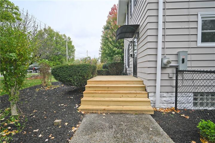 Property Photo:  2667 Center Road  OH 44514