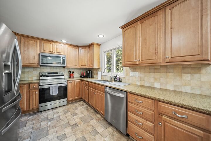 Property Photo: 30 Robbins Road NH 03086