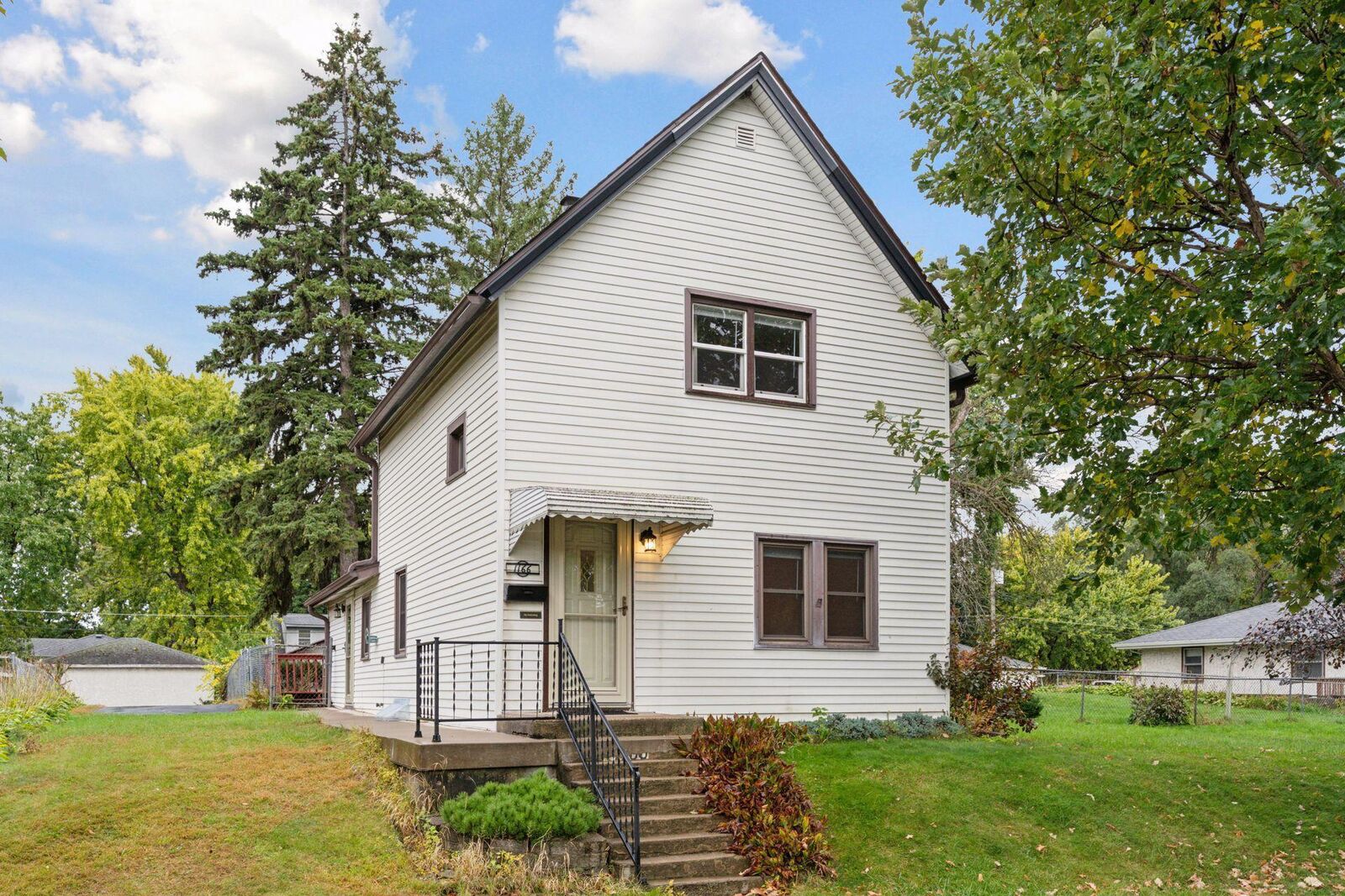 Property Photo: 1166 Euclid Street MN 55106
