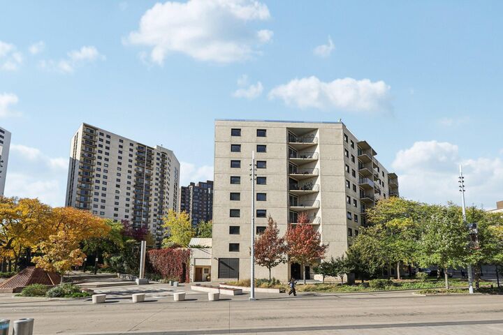 Property Photo:  1200 Nicollet Mall 426  MN 55403 