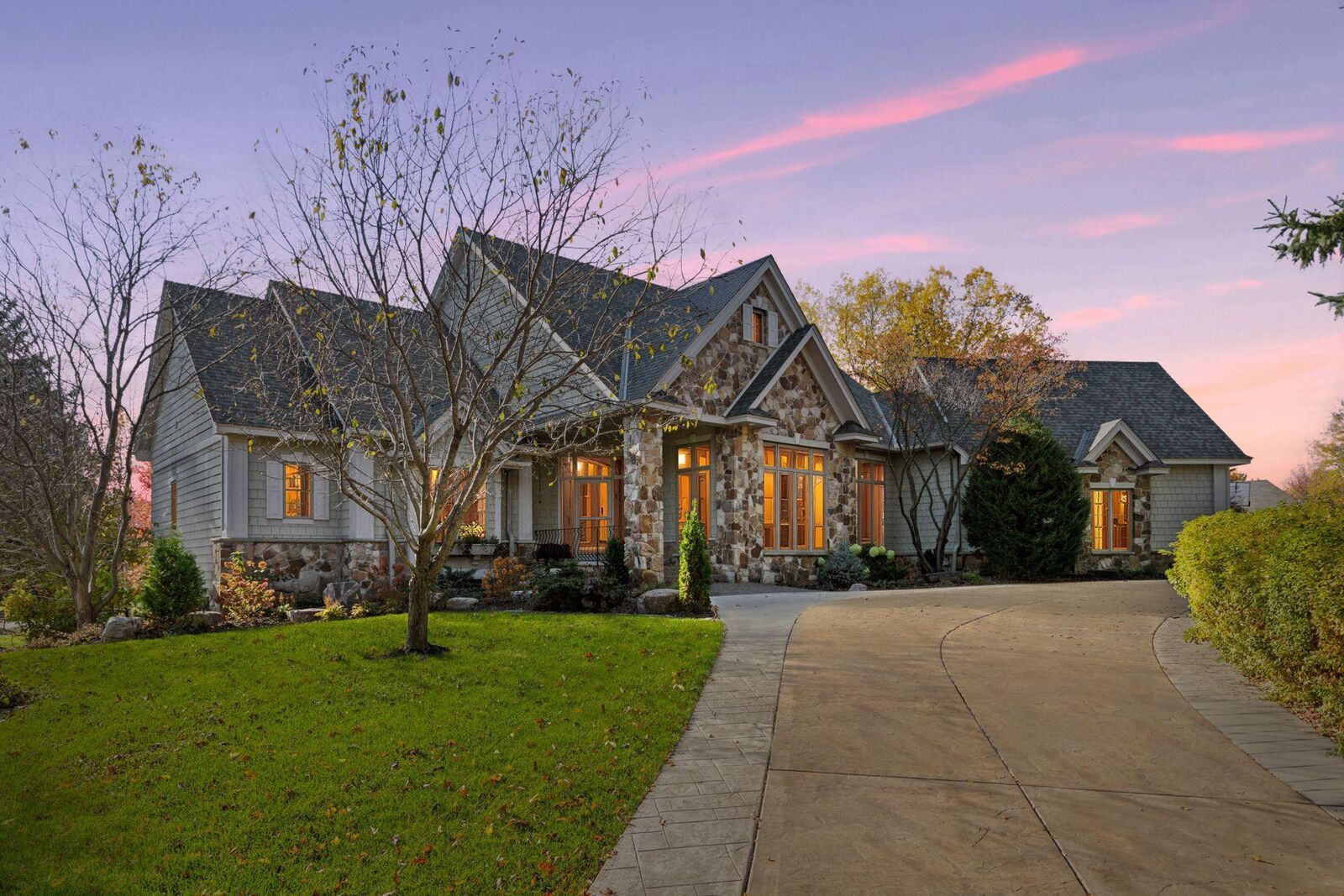 Property Photo:  18709 Melrose Chase  MN 55347 