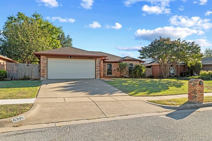 6349 Hunters Glen Drive  Watauga TX 76148 photo