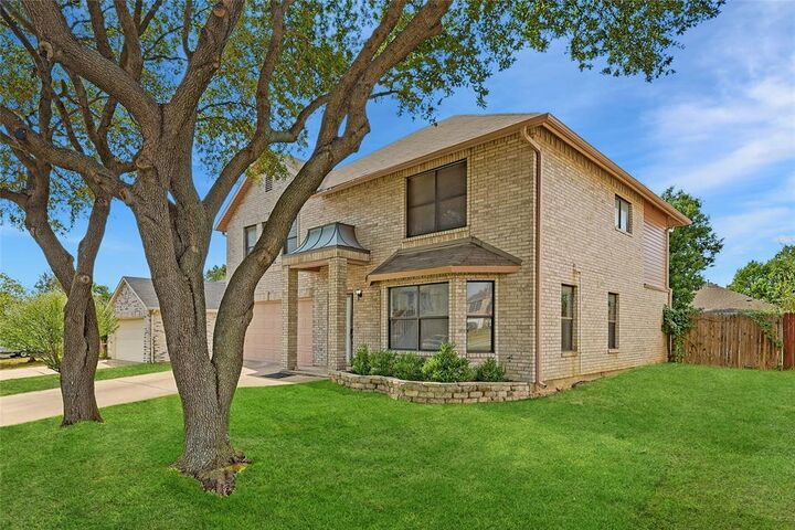 Property Photo:  7604 Amsterdam Lane  TX 76002 