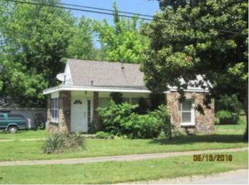 901 NE 2nd Street  Bentonville AR 72712 photo