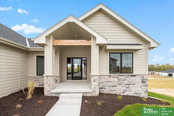 Property Photo:  4513 S 203rd Street  NE 68135 