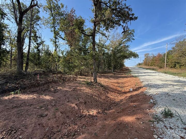 Property Photo:  17 West Street  OK 73068 