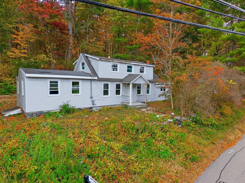 Property Photo:  78 Pleasant St  MA 01519 