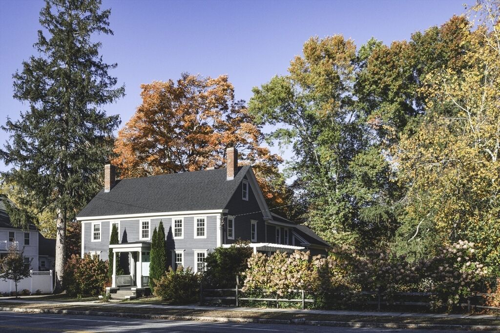 Property Photo:  52 E Main Street  MA 01833 