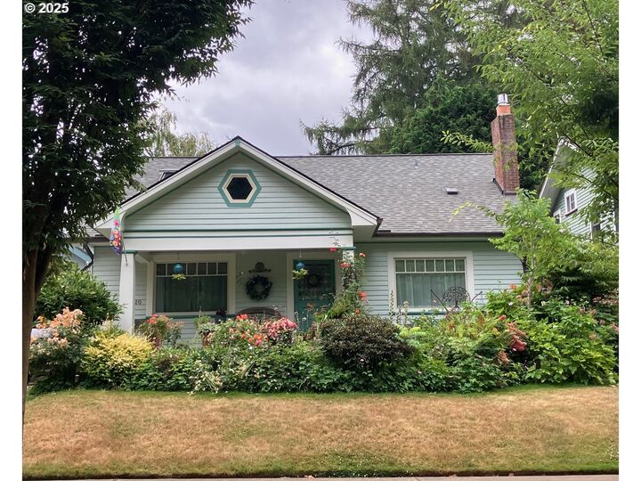 4320 SE Pine St  Portland OR 97215 photo