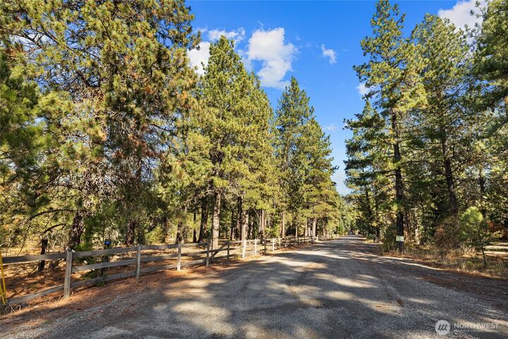 101  Book Lane  Cle Elum WA 98922 photo