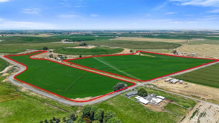 Property Photo:  22714 SE Rd 6.9  WA 98857